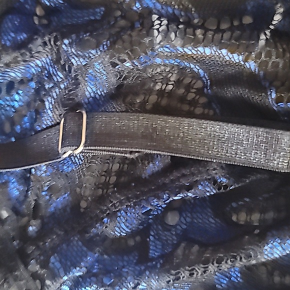 Avidlove Blue and Black 3-Piece Bra, Garter, and G-String Sexy Lace Lingerie, L - Picture 13 of 15